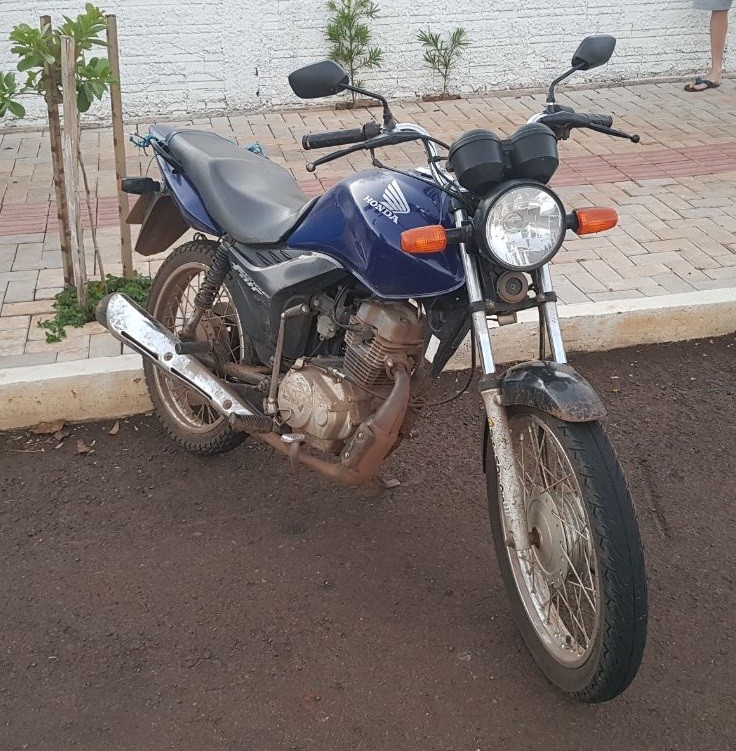 Polícia Militar de Pinhalzinho recupera motocicleta com registro de furto em Cunha Porã
