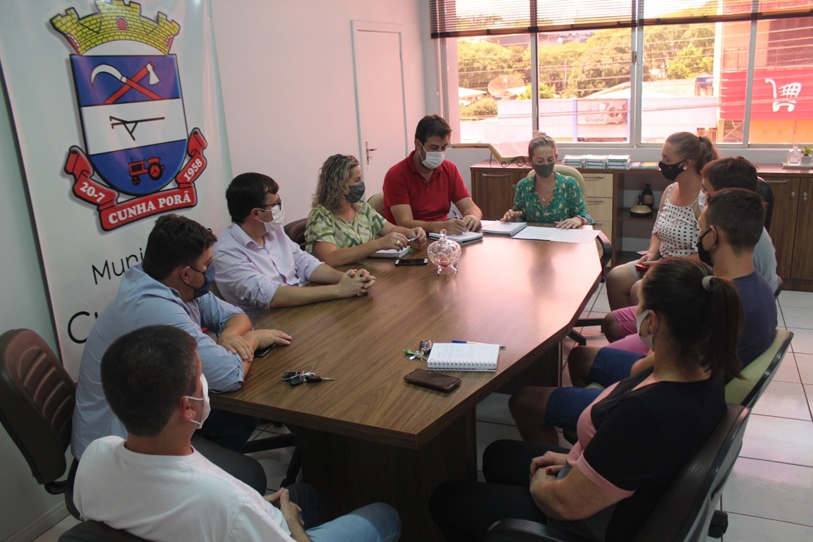 Executivo de Cunha Porã promove primeira reunião com vereadores