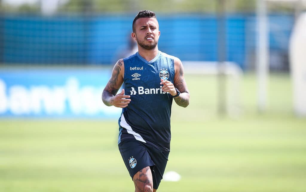 Grêmio recebe o Bahia na retomada do Brasileirão