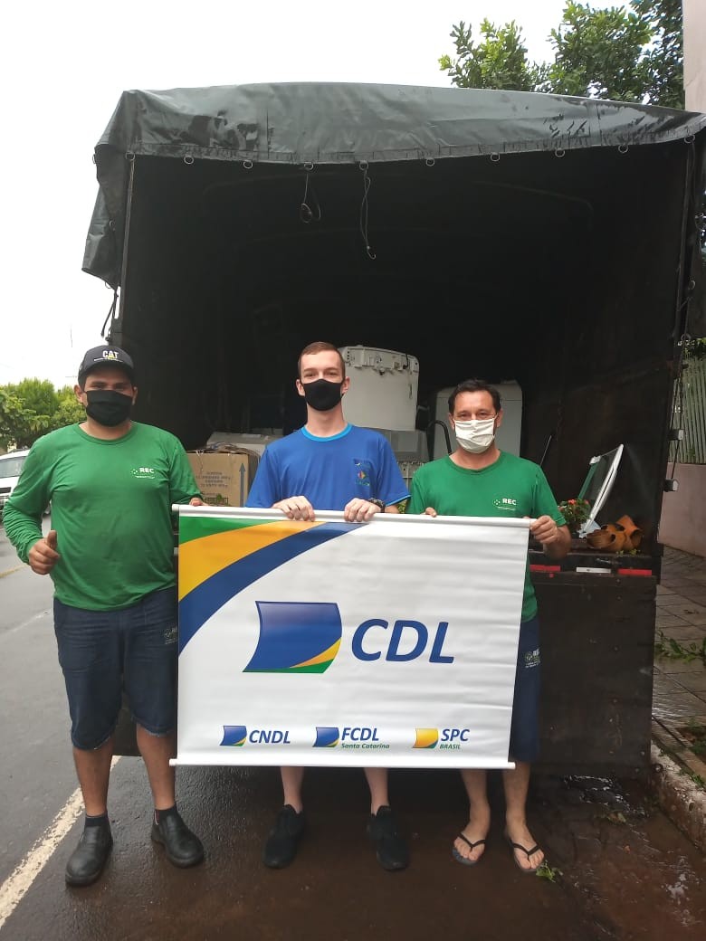 CDL de Cunha Porã encerra mais uma edição da campanha Recicla CDL