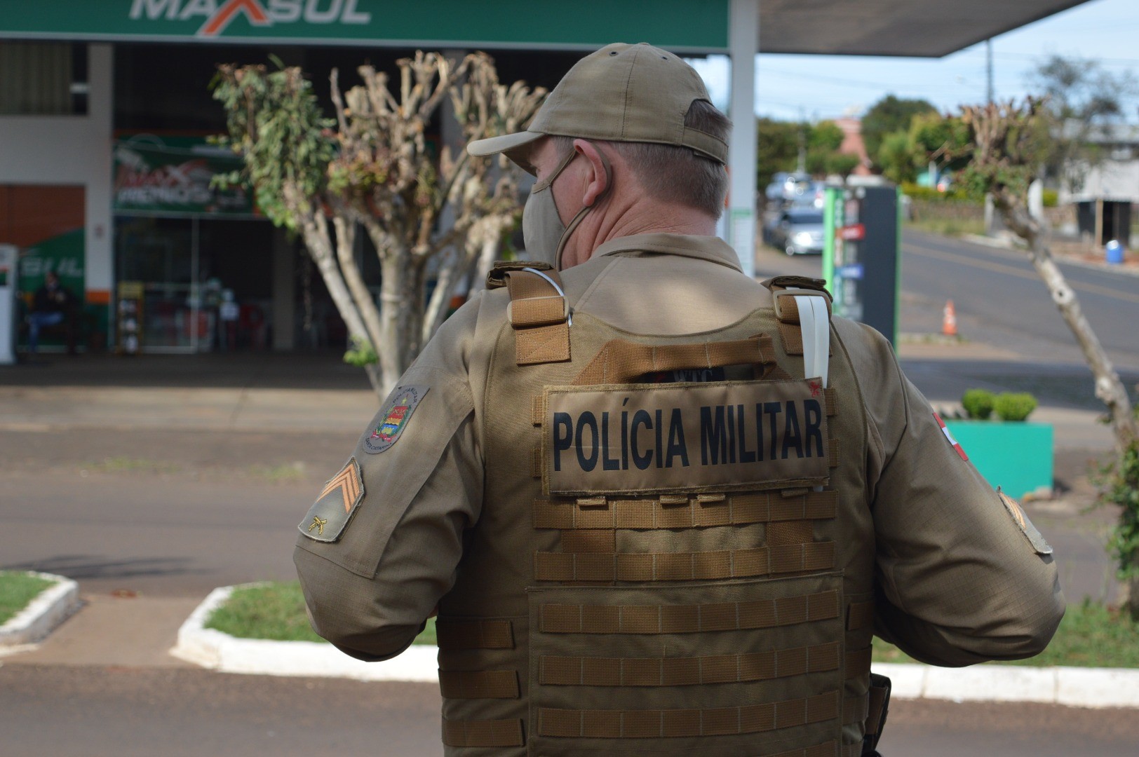 Policia Militar flagra descumprimento de medida de isolamento por Covid-19 em Cunha Porã