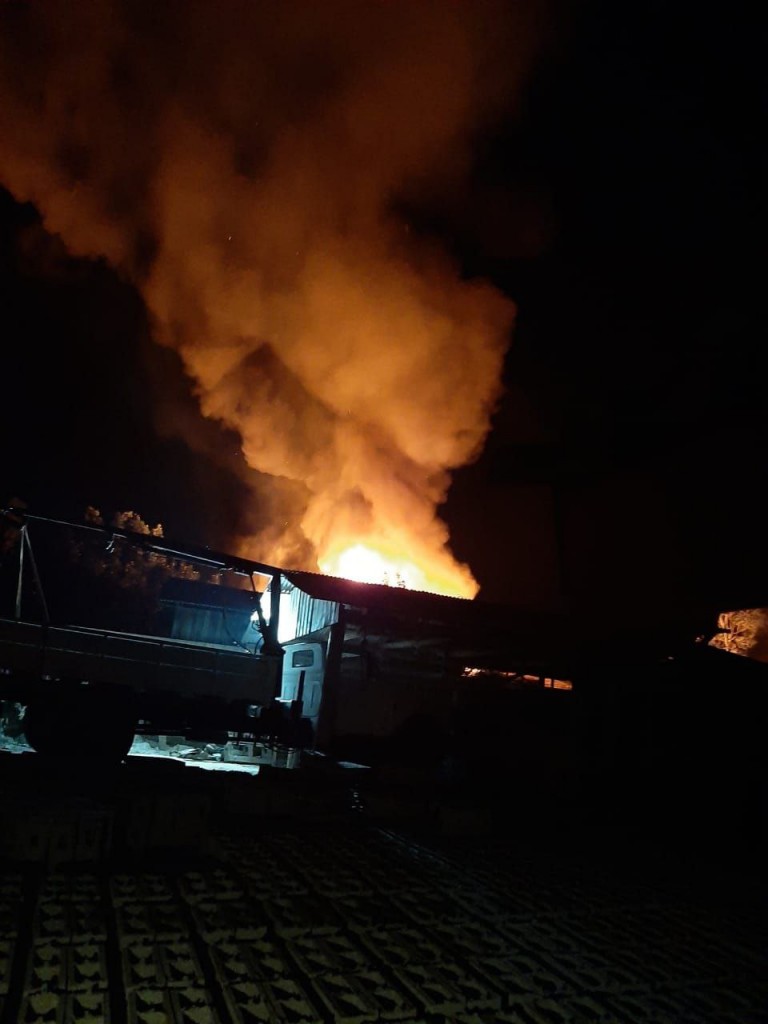 Três casas são atingidas por incêndio em Planalto Alegre