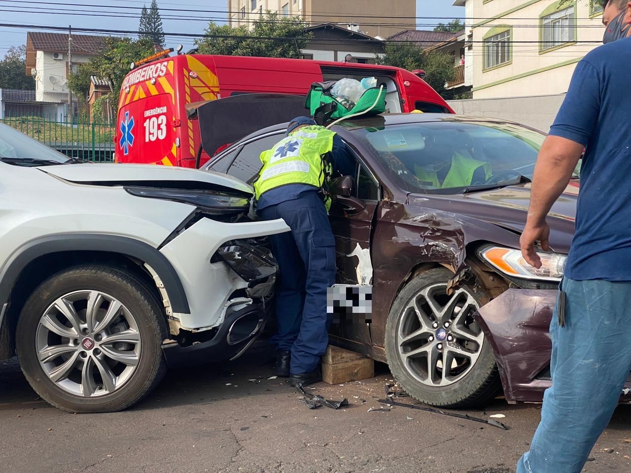 Mulher fica ferida após acidente em Chapecó