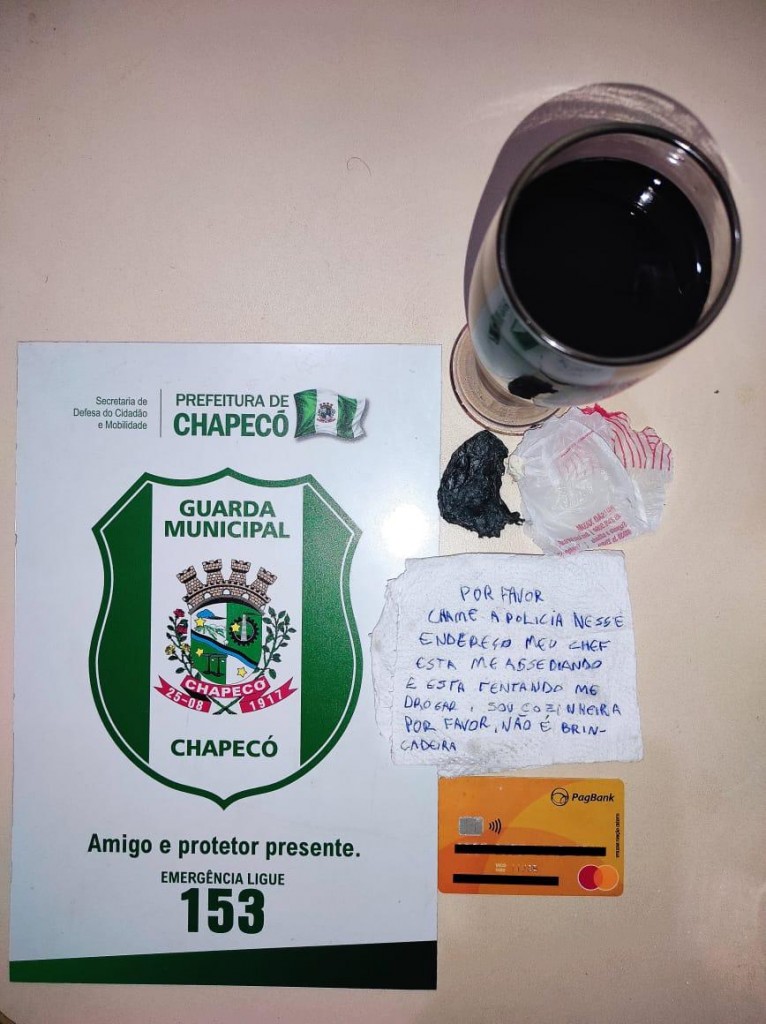 Cozinheira pede ajuda através de bilhete enviado em lanche para denunciar assédio sexual em Chapecó