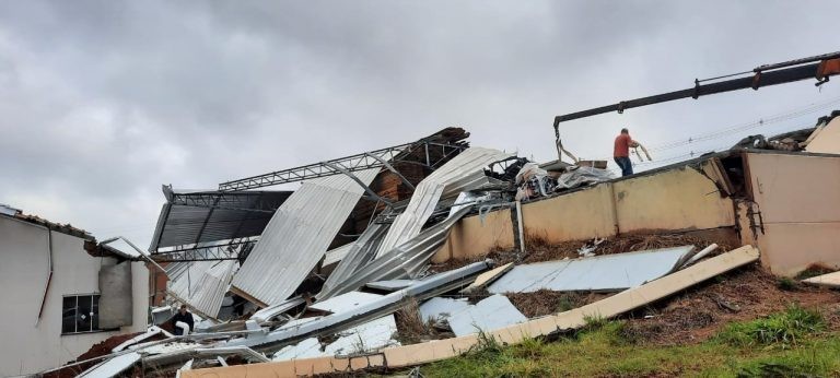 Defesa Civil do Estado confirma passagem de tornado em Campos Novos