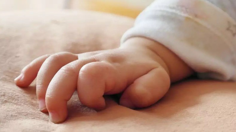 Bebê de 11 dias engasgada com leite materno é salva pela PM em São Miguel do Oeste 
