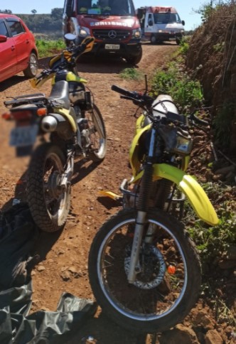 Colisão frontal entre motocicletas deixa feridos em Iraceminha