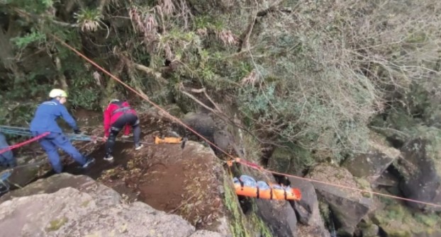 Mulher morre após cair em cachoeira em Abelardo Luz