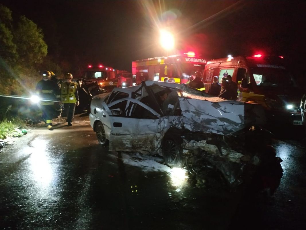 Quatro pessoas morrem em grave acidente na BR-282 em Ponte Serrada