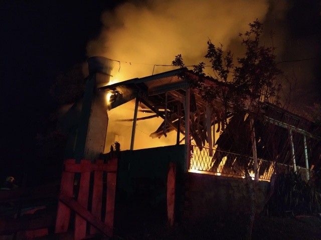 Casa é destruída pelo fogo em Romelândia