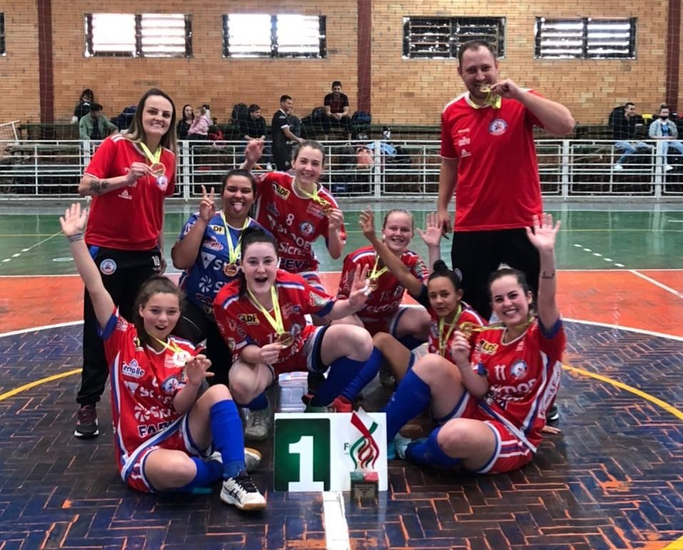 Futsal feminino de Cunha Porã é campeão regional dos Joguinhos Abertos de Santa Catarina
