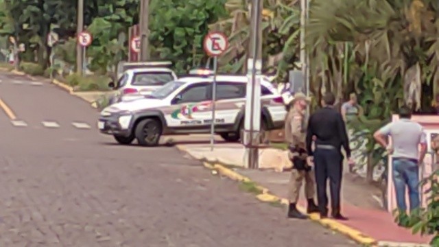 Briga em velório termina em caso de polícia em São Miguel do Oeste