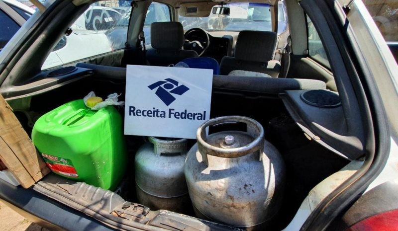 Gasolina a R$ 3 e gás a R$ 25 geram filas e venda ilegal na fronteira de SC com Argentina