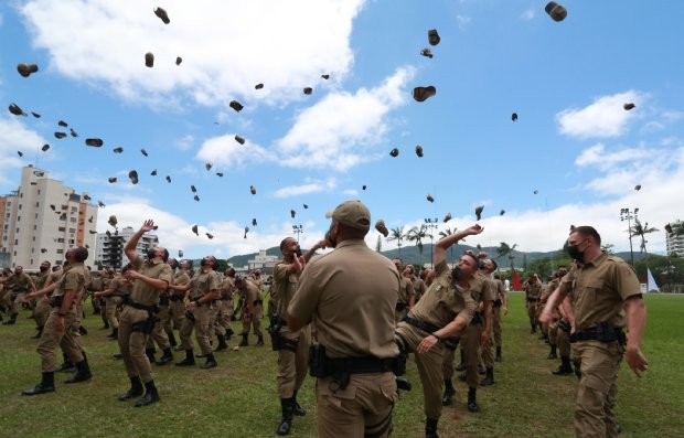Segurança de Santa Catarina é reforçada com 531 novos policiais militares