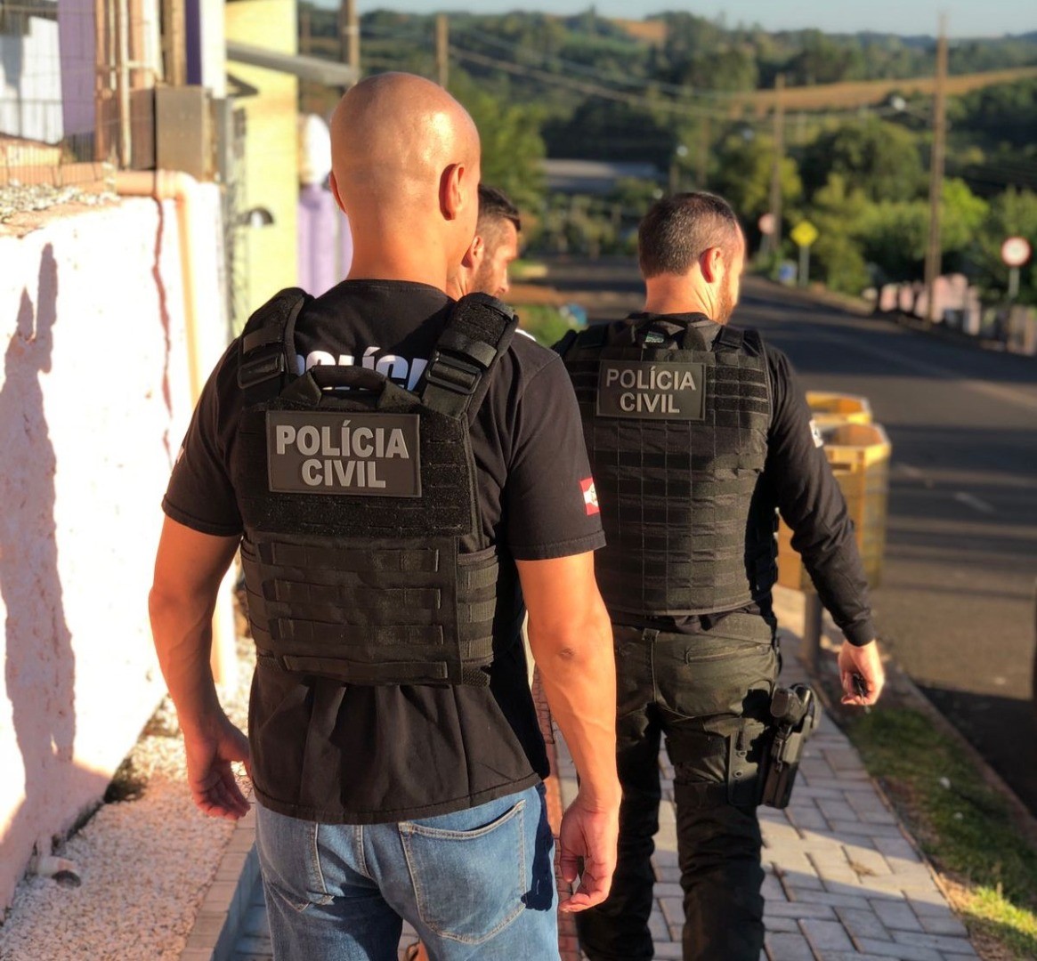 Polícia Civil de Maravilha prende dois homens pelos crimes de estelionato, homicídio tentado e roubo
