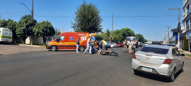 Motociclista fica ferido em colisão no centro de Maravilha