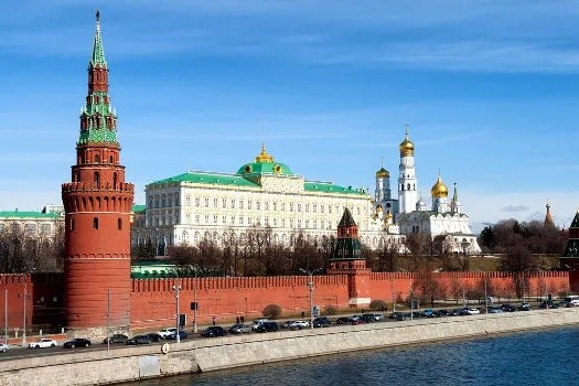 Kremlin diz que negociações com Ucrânia continuam