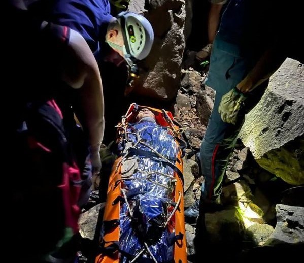 Adolescente fica ferido após sofrer queda em cachoeira em Guatambu