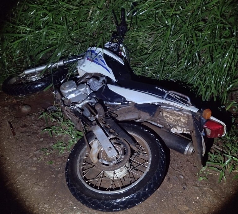 Homem é detido após furtar moto e sofrer acidente no Oeste de SC