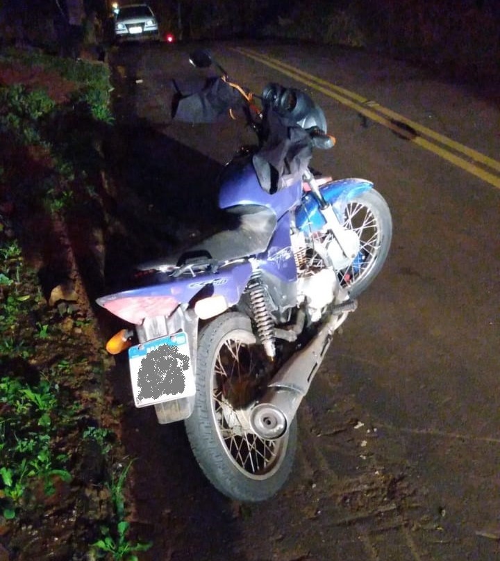 Motociclista fica ferido ao colidir na traseira de veículo no bairro Cohab em Cunha Porã