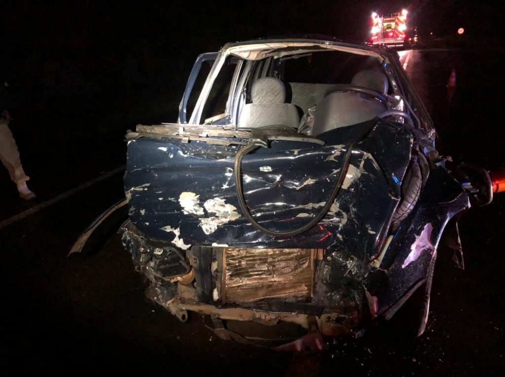 Homem morre após colisão entre carro e caminhão na BR-282 em Xanxerê