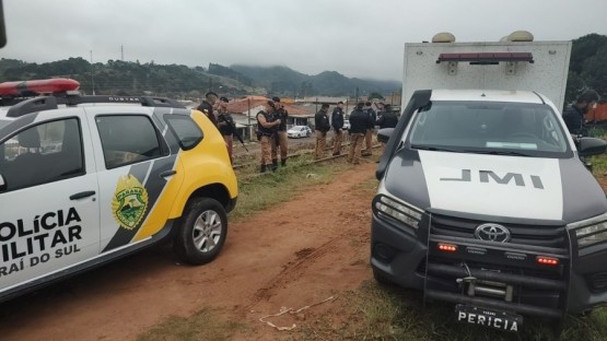 Jovem mata mãe e outras 3 pessoas a tiros no Paraná