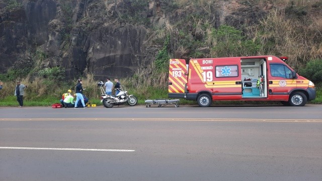 Motociclista fica ferido após queda na BR-282 em Maravilha