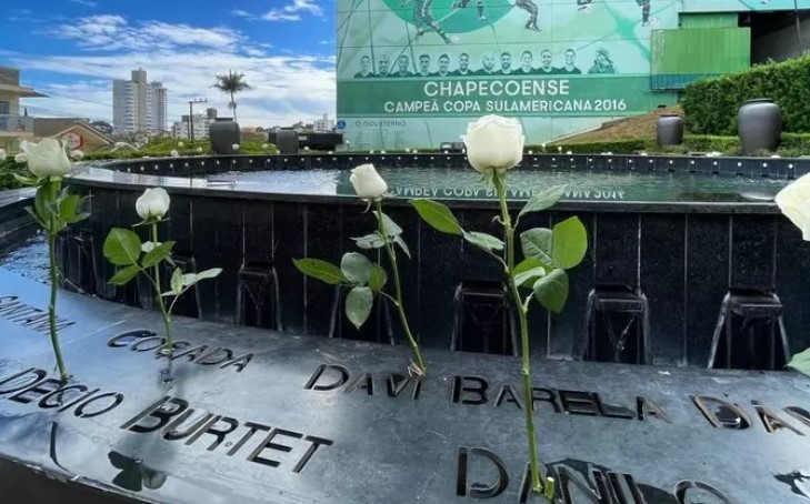 Homenagens marcam os 6 anos da tragédia da Chapecoense