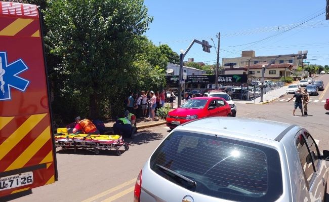 Colisão entre carro e bicicleta deixa ciclista ferido no centro de Cunha Porã