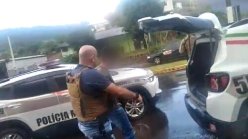 Homem acusado de cometer chacina em Campo Erê, se entrega à Polícia