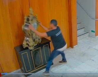 Palácio do Planalto: polícia prende homem que destruiu relógio histórico