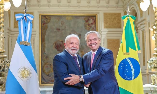 Equipe econômica de Lula não entra em consenso sobre viabilidade de moeda única com Argentina