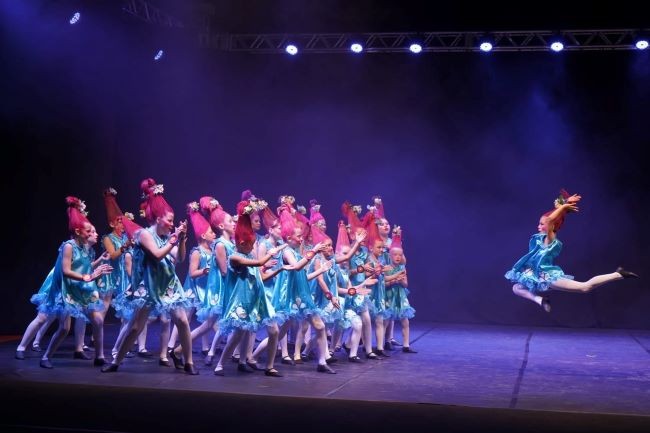 Dance Freely de Cunha Porã participa de Festival Catarinense de Dança 