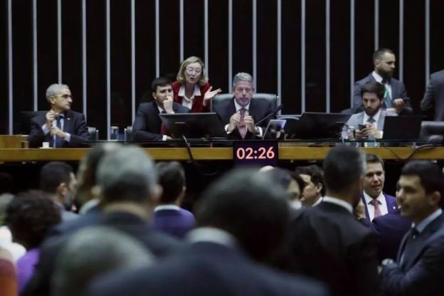 Governo Lula libera R$ 185 milhões em emendas para SC em mês de votações e crise com Congresso