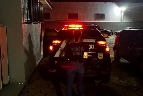 Polícia Civil prende homem por violência doméstica e descumprimento de medidas protetivas em Tigrinhos