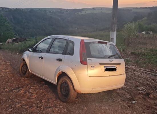 Carro furtado em Galvão é recuperado no Oeste de SC