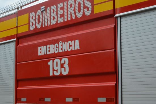 Acidente de trânsito no centro de Cunha Porã deixa duas pessoas feridas