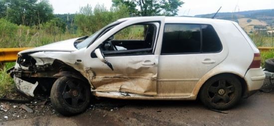 Veículo com placas de Cunha Porã se envolve em acidente em Campo Erê
