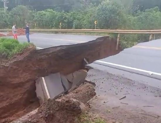 46 municípios catarinenses registram ocorrências devido às fortes chuvas