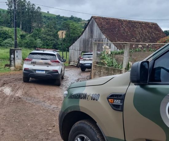 Operação da Polícia desarticula Rinha de Galo no interior de Cunha Porã