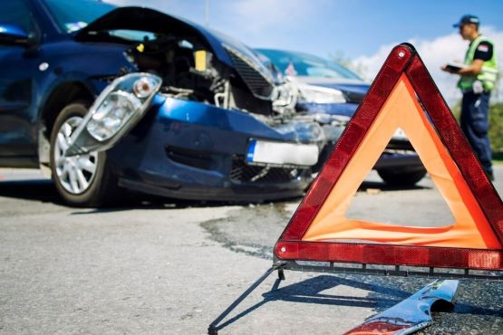 Péssimo estado de rodovia em SC resulta em indenização para motorista por danos em veículo