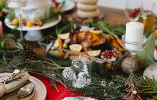7 atitudes para não exagerar na comida e bebida nas festas de Natal e Ano Novo