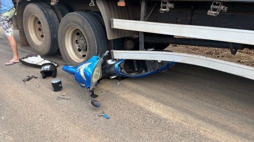 Motociclista ferido após colisão com caminhão na SC-155 no Oeste