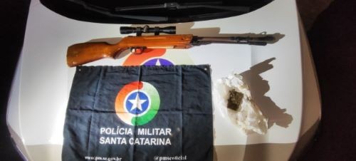 Homem é preso com arma modificada após tentativa de homicídio em Campo Erê