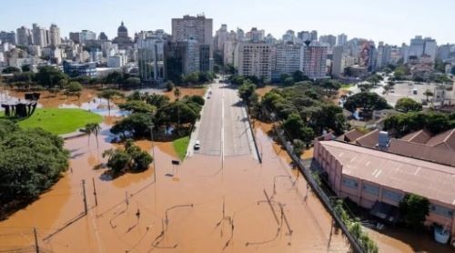 Três a cada 10 moradores atingidos pelas enchentes no RS, planejam abandonar as casas, diz pesquisa