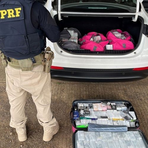 Polícia Rodoviária Federal apreende carga de cigarros eletrônicos contrabandeados no Oeste