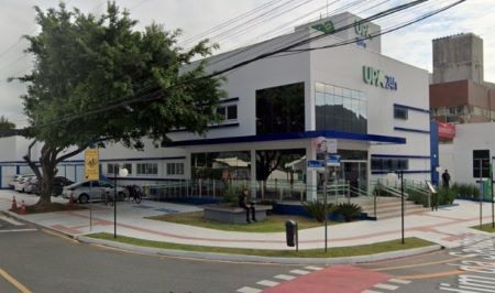 Bebê de 3 meses morre após mãe dormir por cima da criança em SC