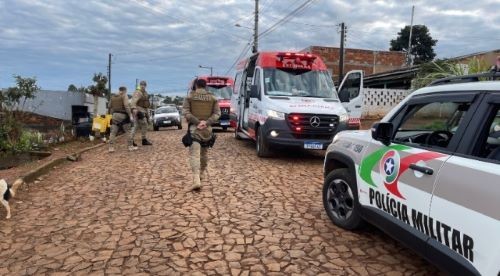 Mulher de 22 anos tenta matar o pai com golpe de facão em Dionísio Cerqueira