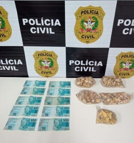 Polícia Civil detém dois homens por curandeirismo no Oeste