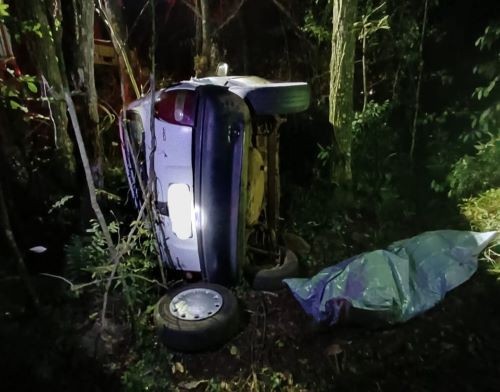 Motorista morre após grave acidente em Palmitos; criança de 9 anos fica ferida